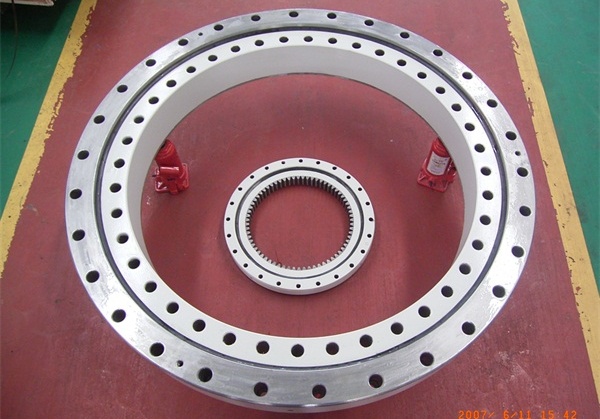 wind turbine slewing bearing